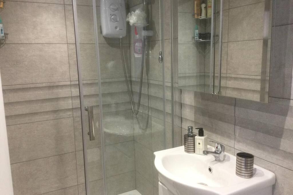 Leafy Lytham Central Lovely Ground Floor 1 Bedroom Apartment With Private Garden In Lytham Dog Friendly Lytham St Annes Luaran gambar