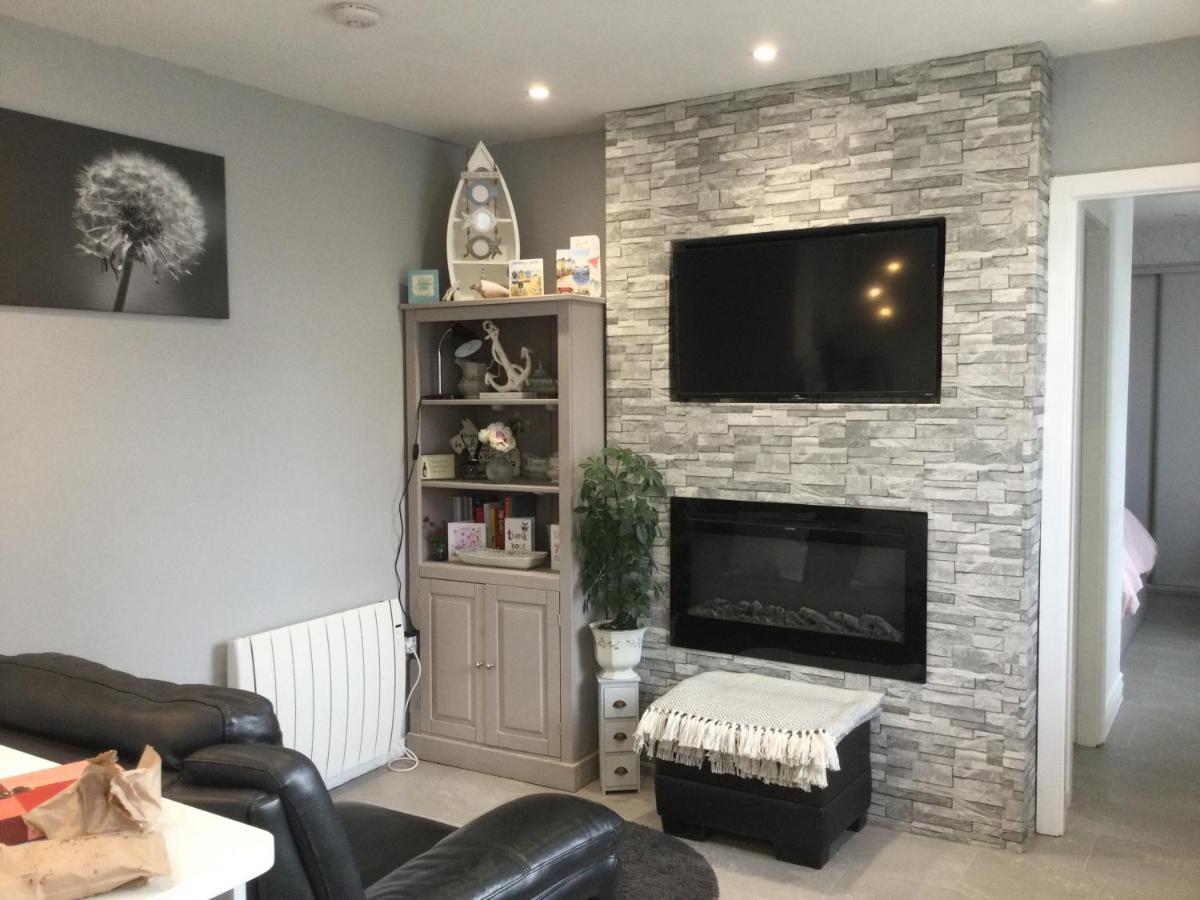 Leafy Lytham Central Lovely Ground Floor 1 Bedroom Apartment With Private Garden In Lytham Dog Friendly Lytham St Annes Luaran gambar